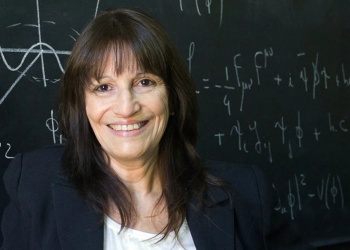 María Teresa Dova, la física argentina que ilumina los misterios del universo