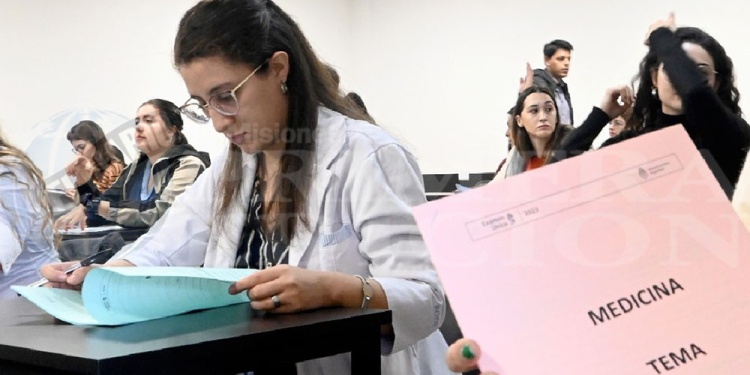 EXAMEN ÚNICO. Será el primer día de julio en forma simultánea en todo el país (imagen de archivo)