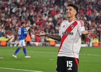 River goleó a Vélez y terminó como escolta: jugará los octavos ante Barracas