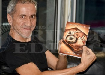 “La docencia me da de comer; la música y la literatura, placer”