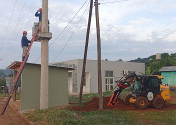 Mejoras eléctricas para barrios de Iguazú y San Antonio