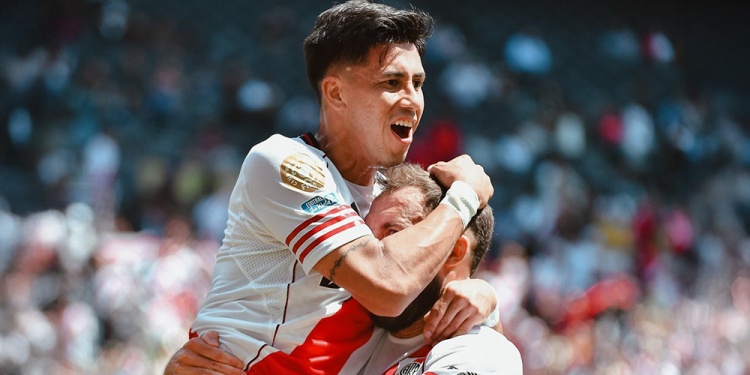 TIENEN CHANCES. Maximiliano Meza y Germán Pezzella serían titulares hoy.