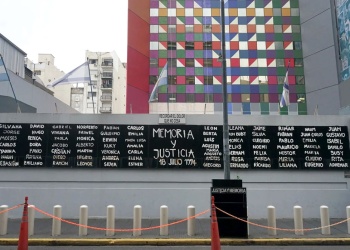 Justicia en ausencia: la causa AMIA avanza hacia el juicio oral