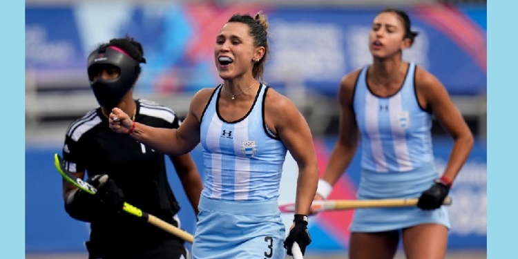 LA FIGURA DEL PARTIDO. Agustina marcó tres de los cuatro goles en la goleada de las Leonas 4 a 1 ante India.