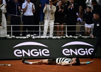 Inolvidable y récord: Carlos Alcaraz venció a Jannik Sinner y se coronó en Roland Garros