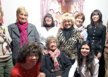 Antonia Gauna: la modista del barrio, el baile en el Parque Japonés y su gusto por la cocina