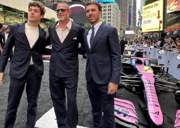 Colapinto junto a Brad Pitt en la avant premiere de “F1: La película”
