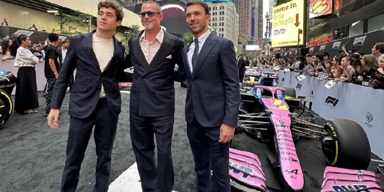 UNA DE CINE. Franco Coalpinto junto a Brad Pitt y Pierre Gasly en la presentación especial de la película de la Fíermula 1.