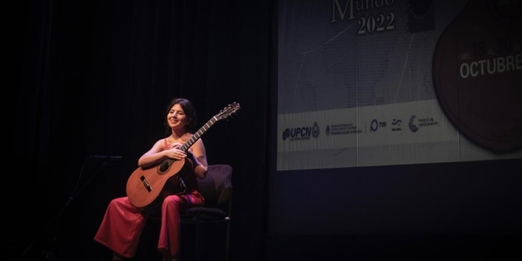 SINFONÍA DE CUERDAS. El 26 y 27 de junio se llevará una nueva edición del Ciclo de Conciertos de Guitarras, que contará con la actuación de la misionera Marta Lerra.