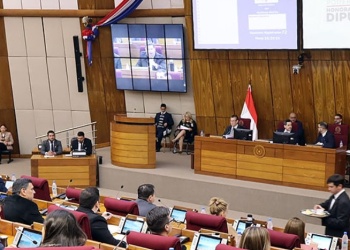 Aprobaron la intervención de los municipios paraguayos de Asunción y Ciudad del Este