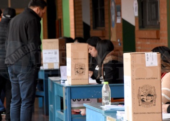 Retiran a vicepresidenta de mesa por presentar “aliento etílico”
