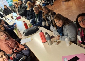 Docentes iniciaron un paro de 48 horas con asambleas y sin atención a los alumnos