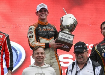 Otto Fritzler y Toyota cantaron victoria bajo la lluvia en la fiesta del TC en Posadas