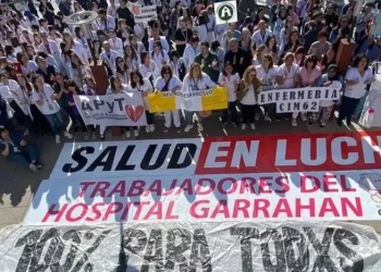 Tras las protestas, el Gobierno actualizó los salarios a residentes del Garrahan