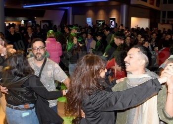 “Por tu bien”, la película de Axel Monsú tuvo su preestreno bien misionero en el IMAX