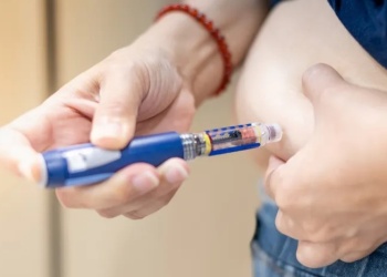 Los riesgos de adelgazar rápido con medicamentos inyectables