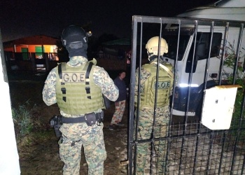 Desarticulan base de una banda criminal en Garupá: recuperan camión robado, armas y municiones