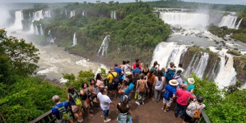 AÑO EXITOSO. Las Cataratas son elegidas por el turismo nacional e internacional en cualquier mes del calendario.
