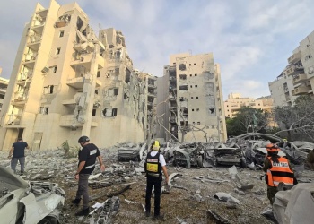 Irán bombardeó el sur israelí tras expirar el “alto al fuego total” anunciado por Trump