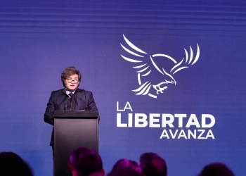 Milei criticó a los gobernadores y le envió un mensaje a Macri