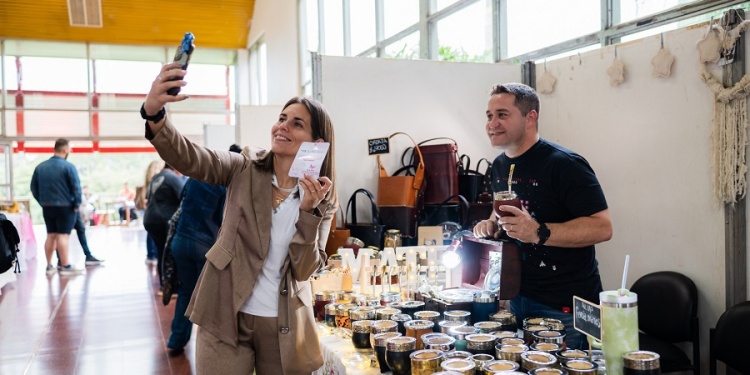 Laura Torres. Su emprendimiento en Instagram es @oymyakon