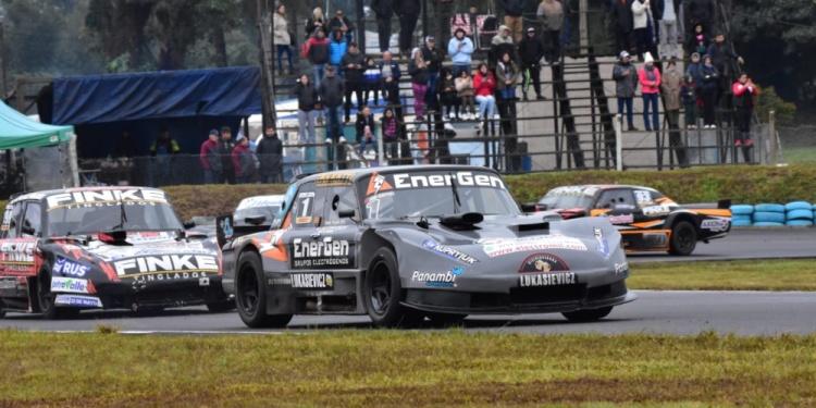 Kupski sigue liderando el certamen en TC 4000. (Fotos D.Recktor/Prensa FeMAD).