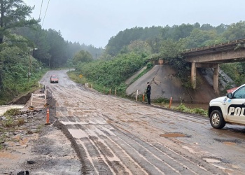 Tránsito restringido en el puente sobre el arroyo Tabay
