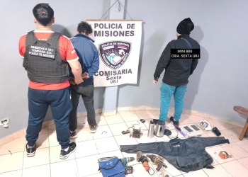 Entraron a robar y escaparon, pero uno cayó con todo el botín