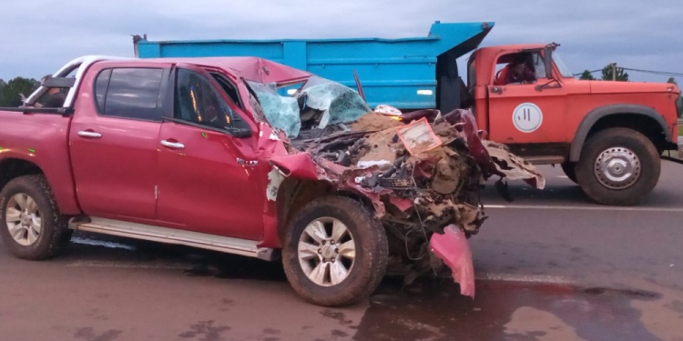 HASTA CUÁNDO. El siniestro de ayer refleja lo peligroso y rápido de la zona de rotonda del Parque El Puma.