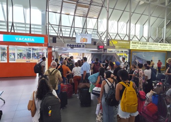 De la mano del turismo, en mayo el déficit de “servicios” alcanzó un récord histórico