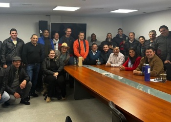 Yerbateros respaldan proyecto del Centro de Acopio en la Cámara de Diputados