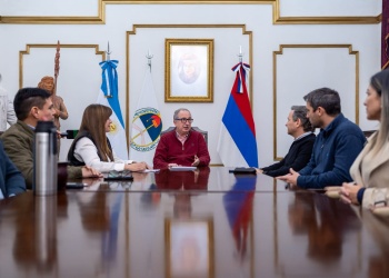 Passalacqua acompañó la firma de un convenio con Banco Macro para promover la educación financiera