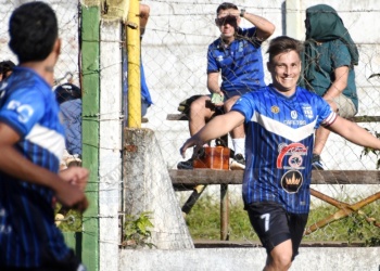 Torneo provincial de fútbol: 1º de Mayo ganó y mete presión