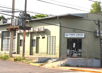 Habría pagado el rejuvenecimiento facial con una falsa medalla de oro