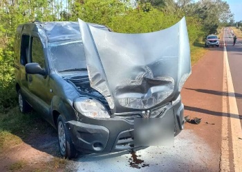 Un auto volcó en la Ruta Nacional 12