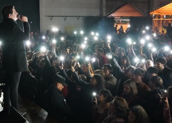 Multitudinaria noche en la Expo Dulce de Apóstoles