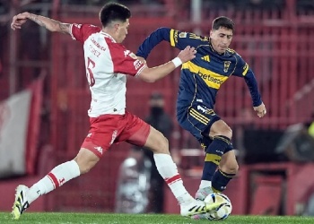 Boca perdió ante Huracán y acumula una histórica racha de partidos sin ganar