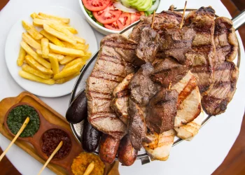 Una crítica vegana a una parrilla desató una feroz respuesta y generó un intenso debate en redes