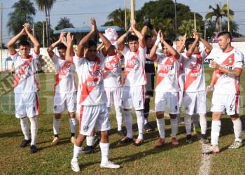 Guaraní se quedó con el clásico contra Mitre y sigue con puntaje perfecto