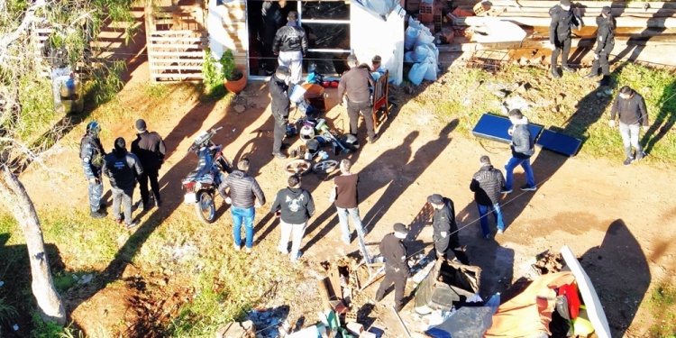 DÍA RÉCORD. El 12 de junio se realizaron veinte allanamientos en varios puntos de Posadas con 250 efectivos especializados de las unidades de investigaciones I y X.