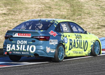 Automovilismo: “Carlitos” Okulovich pone a punto su auto para el TN en Oberá