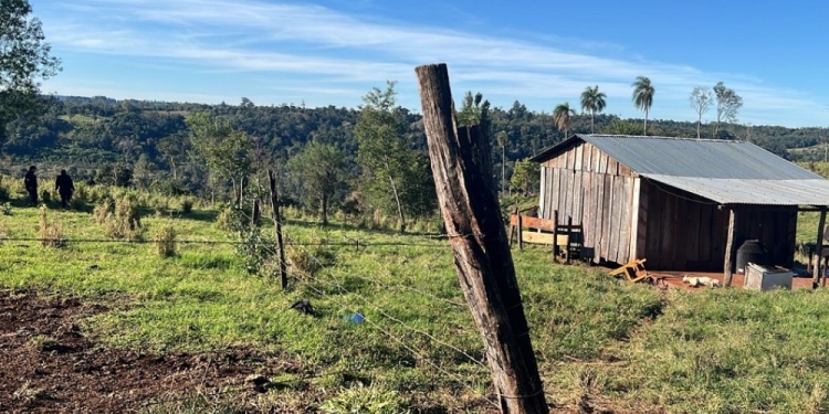 PROPIEDAD. En el fondo de la chacra de José De Oliveira en Piñalito Norte hallaron algunas partes de su cuerpo.