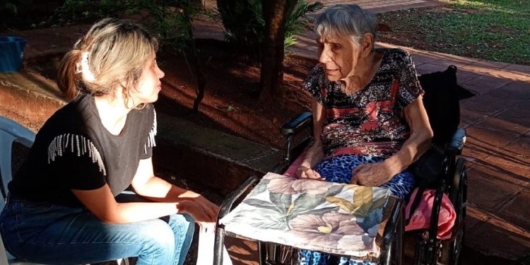 “GENTE QUE VE MÁS ALLÁ”. Acercan propuestas artísticas y recreativas y aseguran que se llevan “sabiduría y experiencia” de cada jornada.