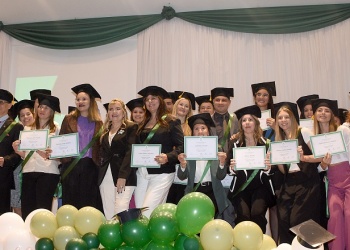 Felices egresos en el Centro Universitario INCADE de la Universidad Siglo 21