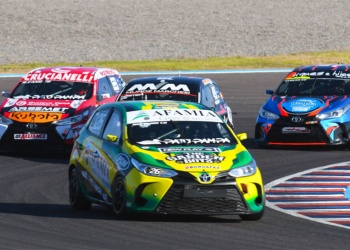 Corren en casa y sueñan con el podio: la ilusión misionera en el Turismo Nacional