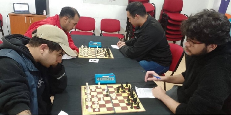 EN ACCIÓN. Jugadores de toda la región dijeron presente en el certamen.