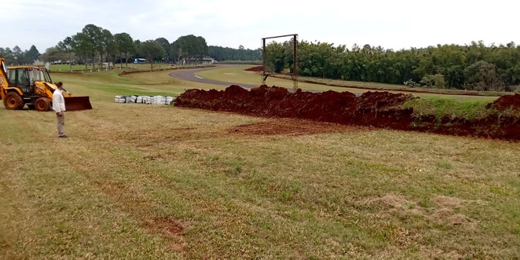 A PUNTO. Además de los trabajos para brindar mayor comodidad al público, también se nivelaron taludes y se realizaron otras labores vinculadas a la seguridad.