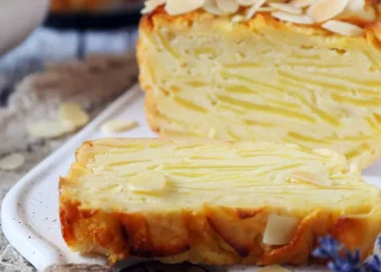 Con solo 6 ingredientes: así se hace el postre sin harinas que es furor en redes