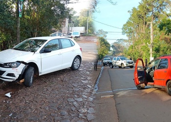 Conductor ebrio chocó un auto estacionado