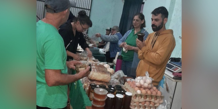 LOS MÁS AFECTADOS. La venta clave, como lo es el Día del Padre, fue la que mayor caída tuvo. Hay desesperación por la competencia desleal.